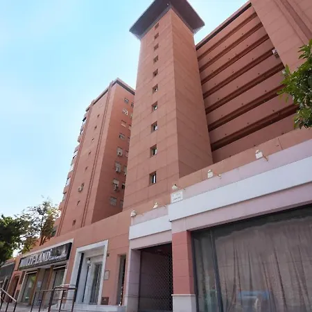 Center Flat & Terrace *