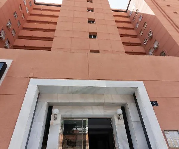Center Flat & Terrace *
